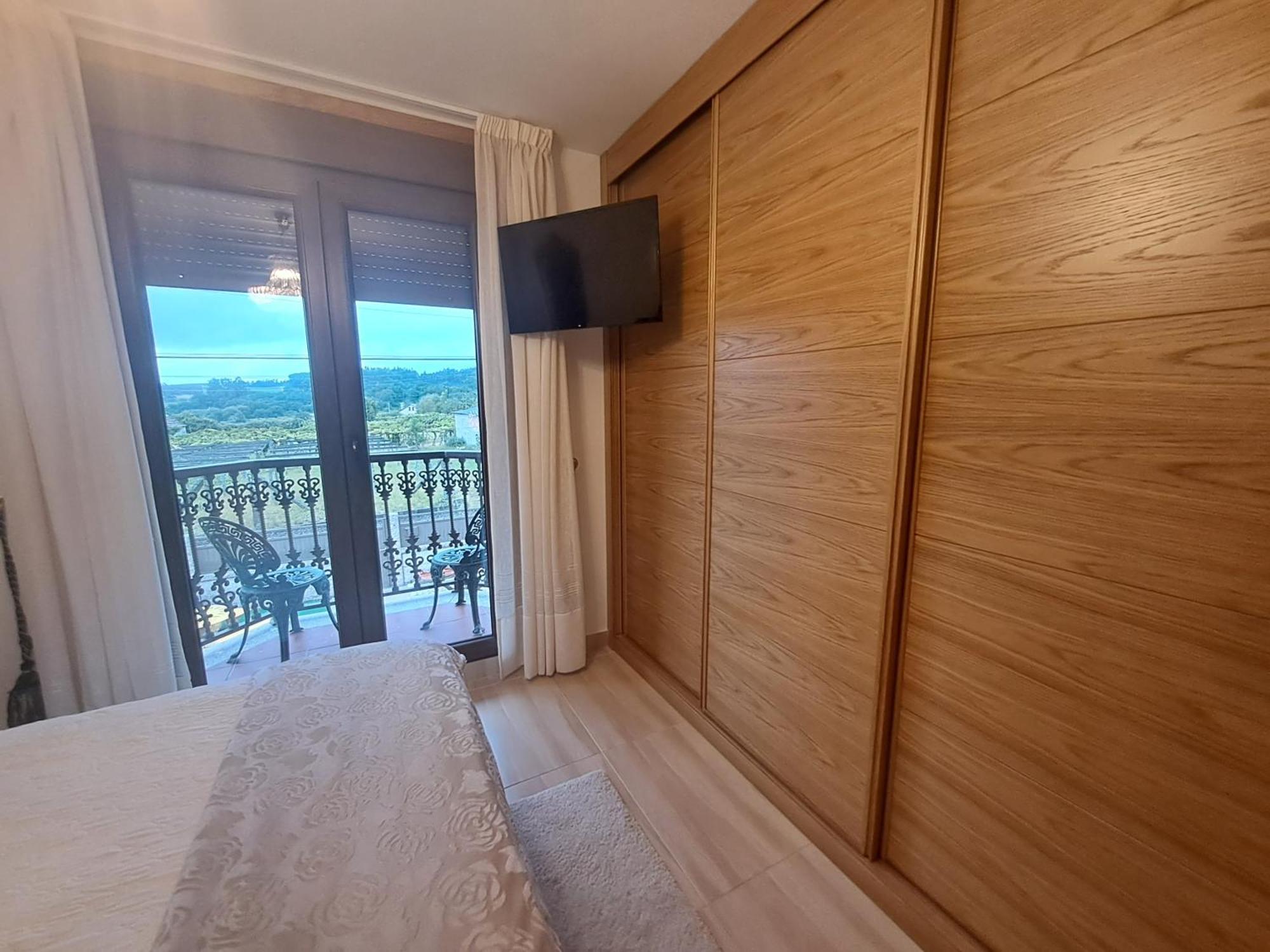 Casa Victoria Garden Con Jacuzzi Y Piscina Holiday home
